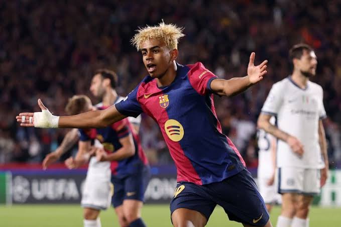 Lamine Yamal Secures Long Term Future With Barcelona 