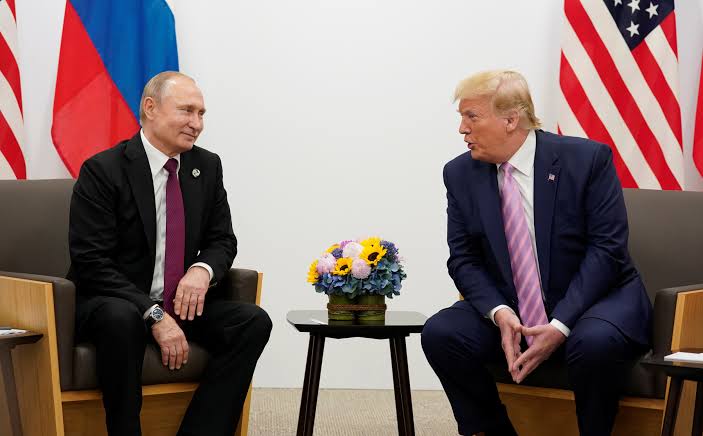 Trump Warns Putin: “You’ve Gone Absolutey Crazy!” 