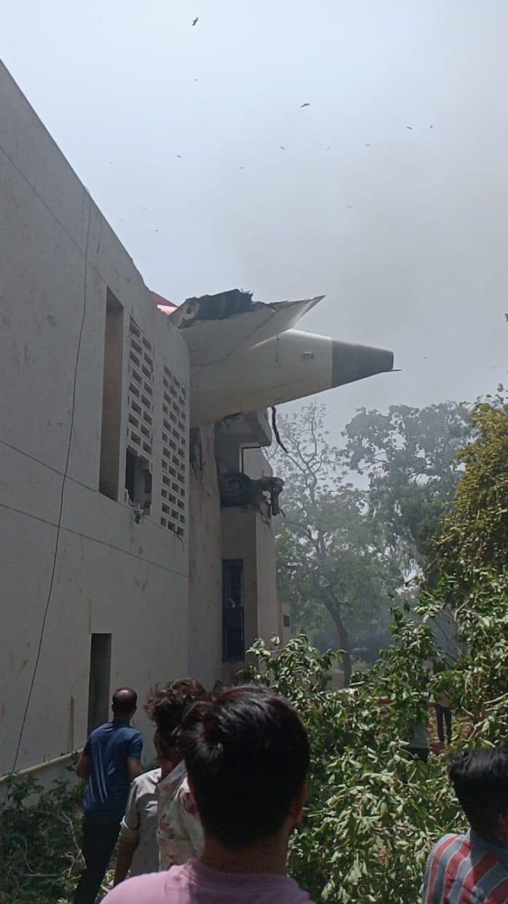 Terrifying Moment Air India Plane Carrying 242 Passengers Crashed!