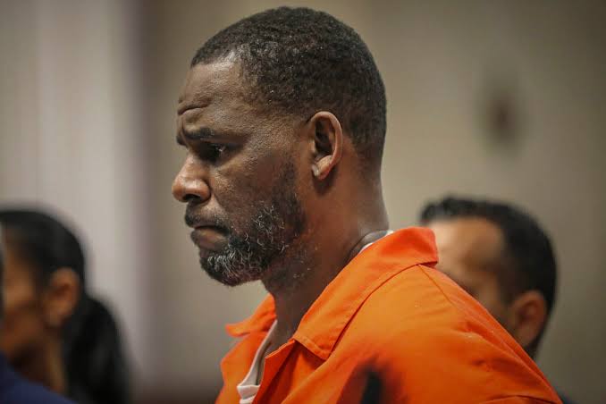 R.Kelly Hospitalized After Prison Staff Gave Him An Overdose!